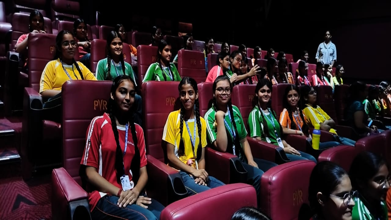 Movie outing of senior wing
